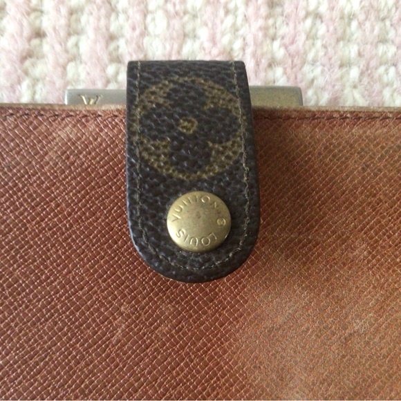 Authentic Louis Vuitton Monogram Wallet - Picture 6 of 10